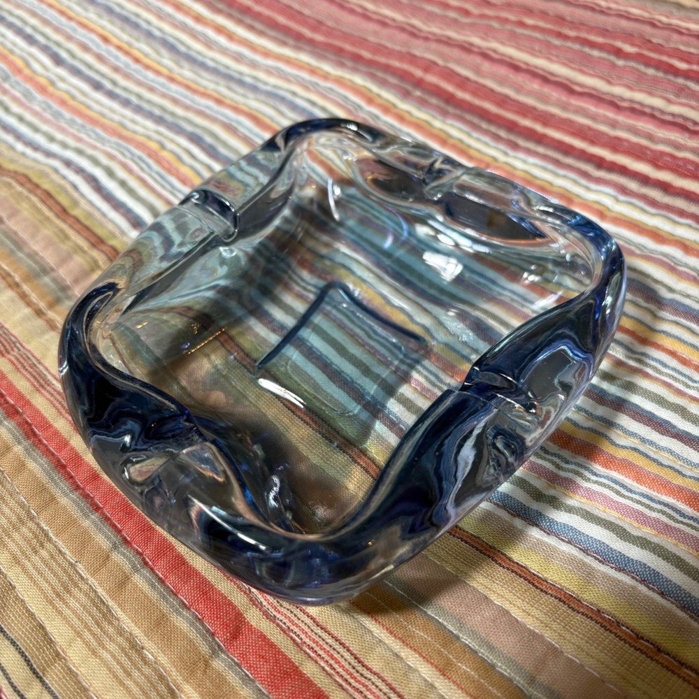 Vtg Light Blue Art Glass Ashtray Art Deco / MCM Atomic Catchall Dish - Picture 2 of 7